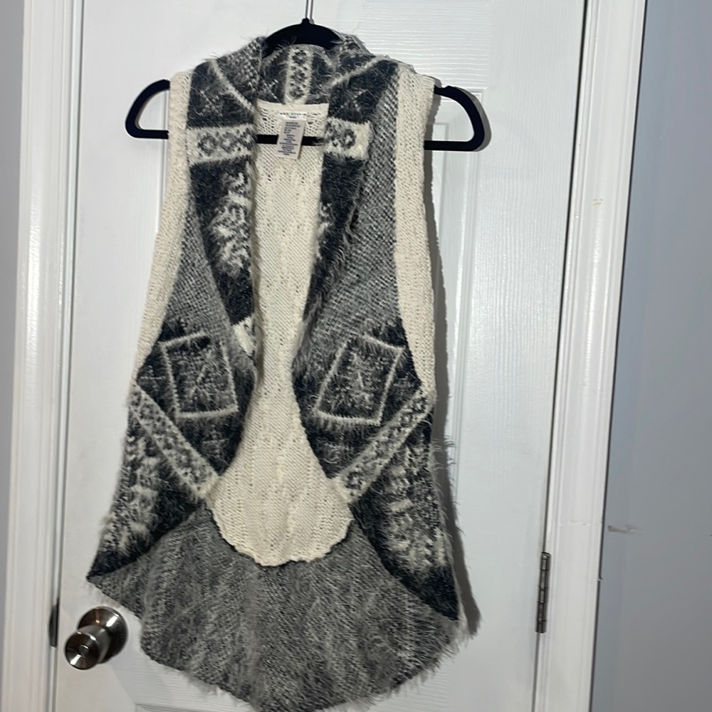 Max Studio size M (10-12) grey and cream vest